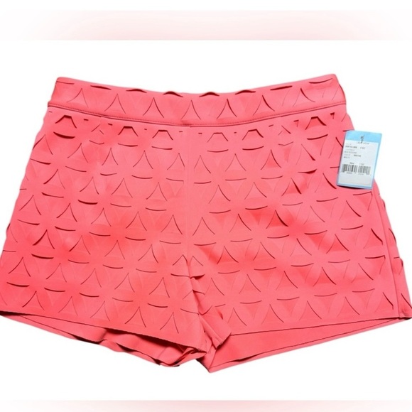 Lilly Pulitzer Pink Coral Laser Cut Sample Shorts NWT Size 4 One of a Kind - Picture 1 of 6
